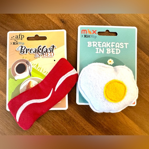Bacon and Eggs Cat Toys - Picture 1 of 2